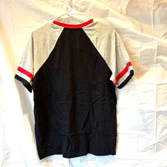 Marvel logo raglan t-shirt black red SZ M. Worn Once - Picture 2 of 6